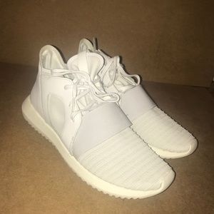 Adidas Casual Athletic Shoes, sz 9.5 NWOT